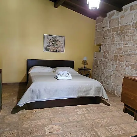 Bed & Breakfast Donna Isabella 3*